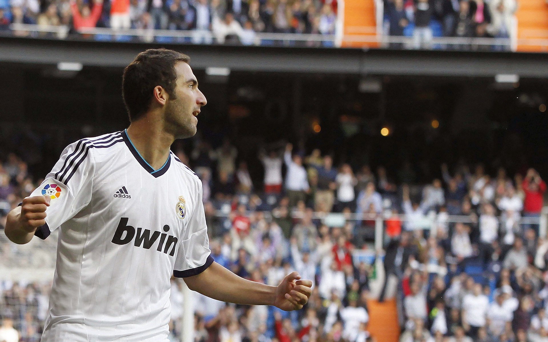 爱游戏app-欧国联比赛：奥克兰队惊险险胜比什凯克队，奥克兰城vs诺斯秀尔联  第1张