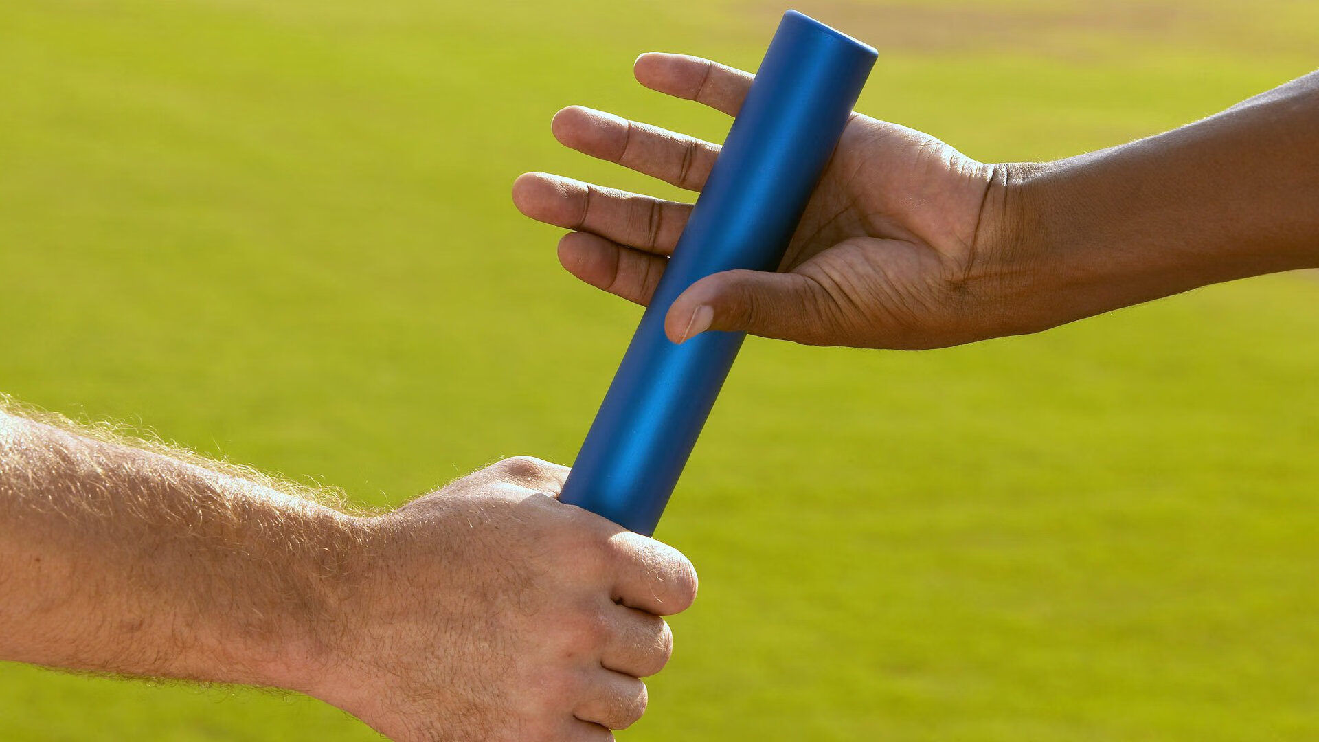 爱游戏平台-豪门球队巅峰对决，比赛激烈升级引人关注，顶级豪门球队