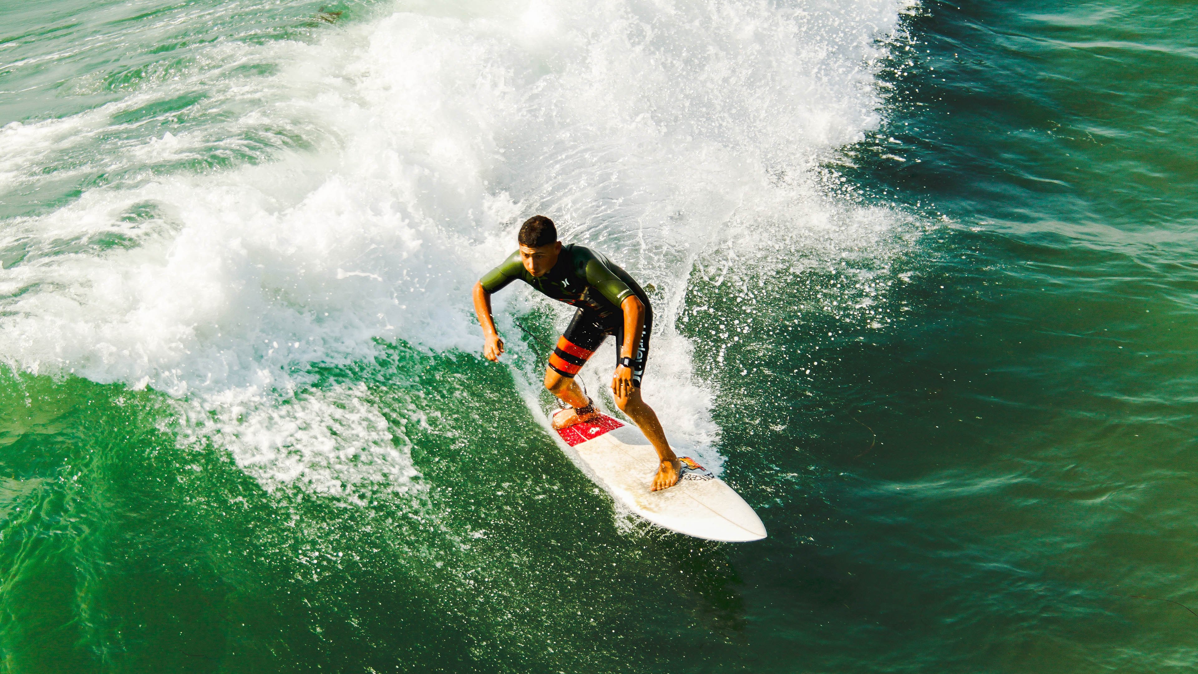 爱游戏-云达不莱梅迎难而上，继续追赶前列，云达不莱梅的球员